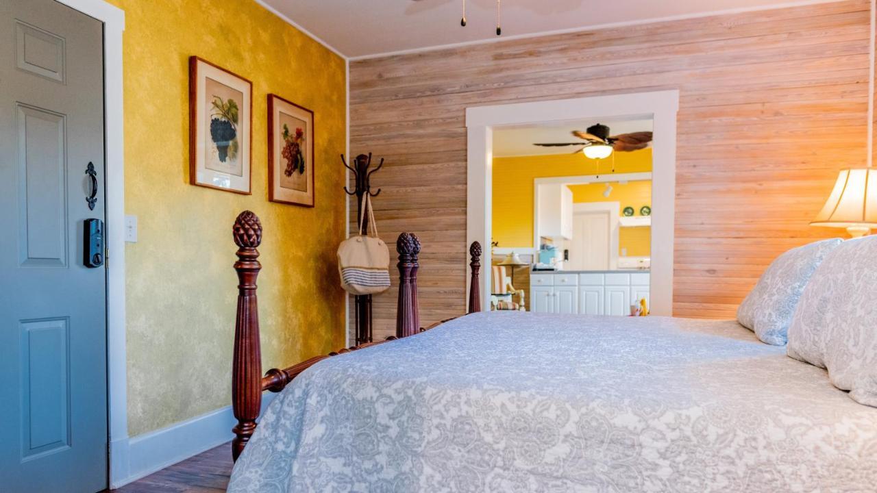 Meranova Guest Inn Данидин Экстерьер фото